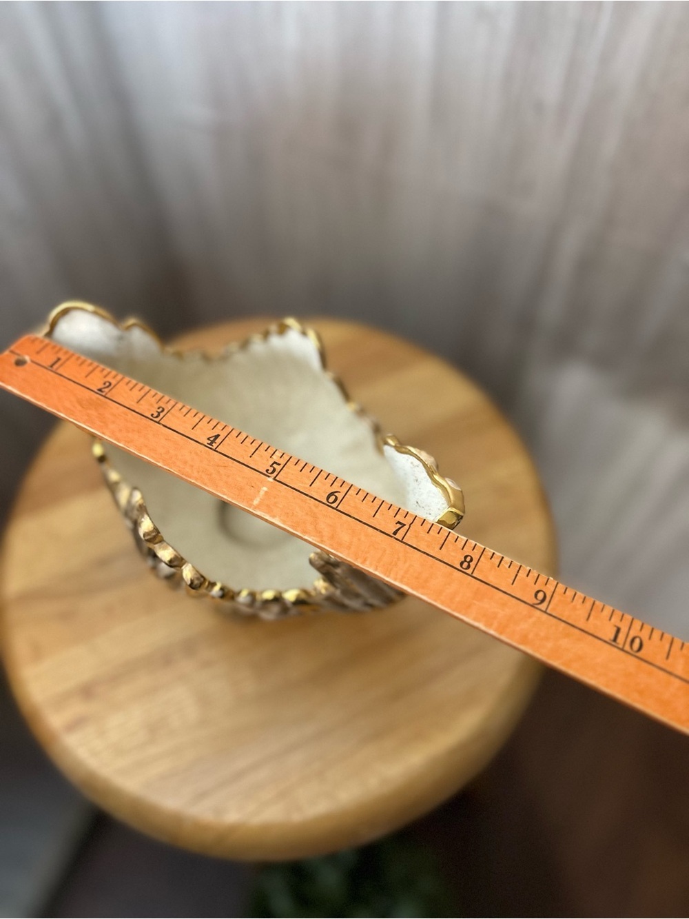 Vintage Mid-Century Gilded Ceramic Scalloped Bowl Hollywood Regency Decor - Picture 7 of 7